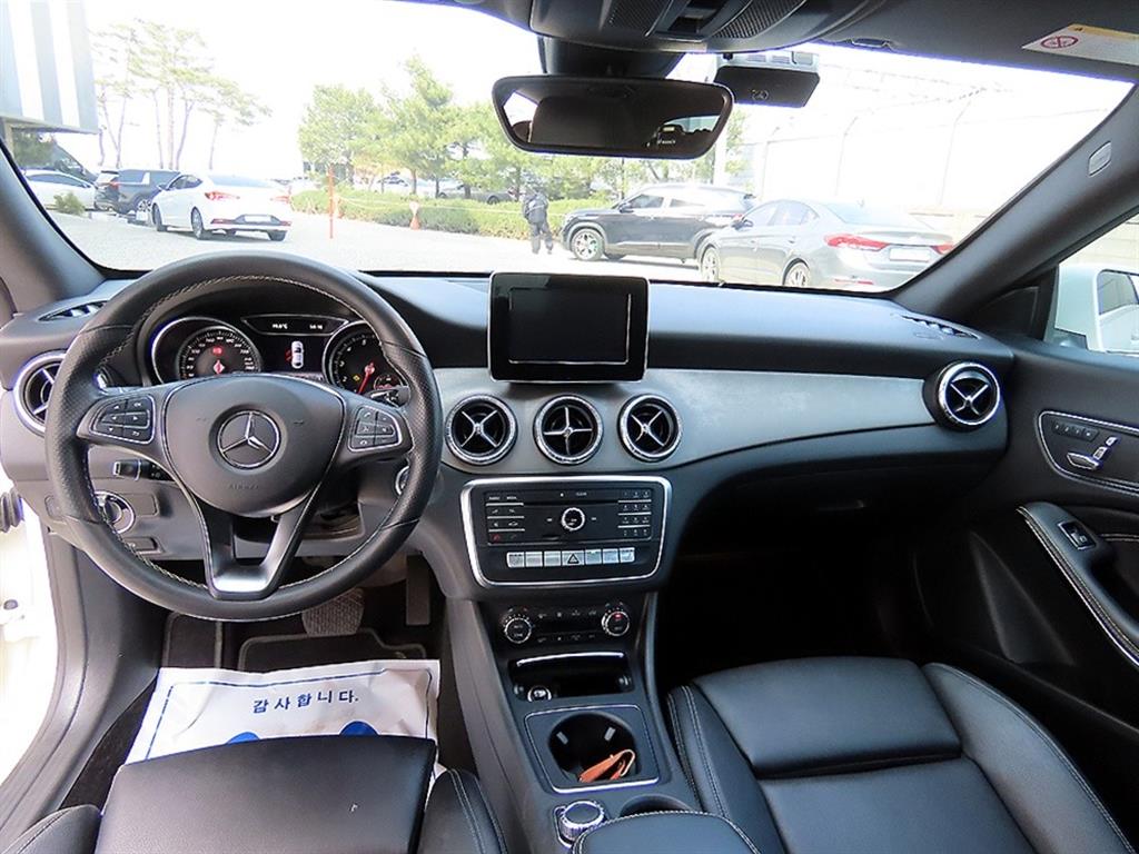Mercedes Benz CLA Class - Vista 7