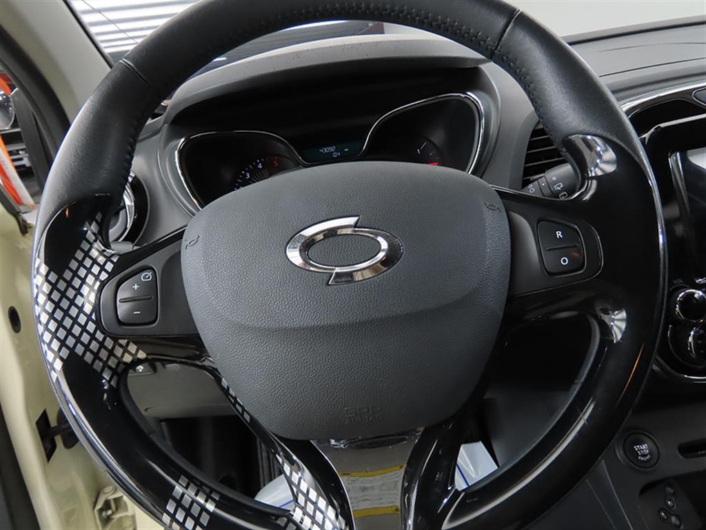 SAMSUNG QM3 - Vista 8