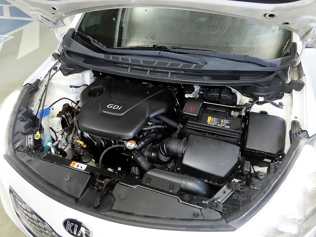 KIA K3 2013 Blanco - Importación desde Corea - HF Imports Iquique - Foto 19