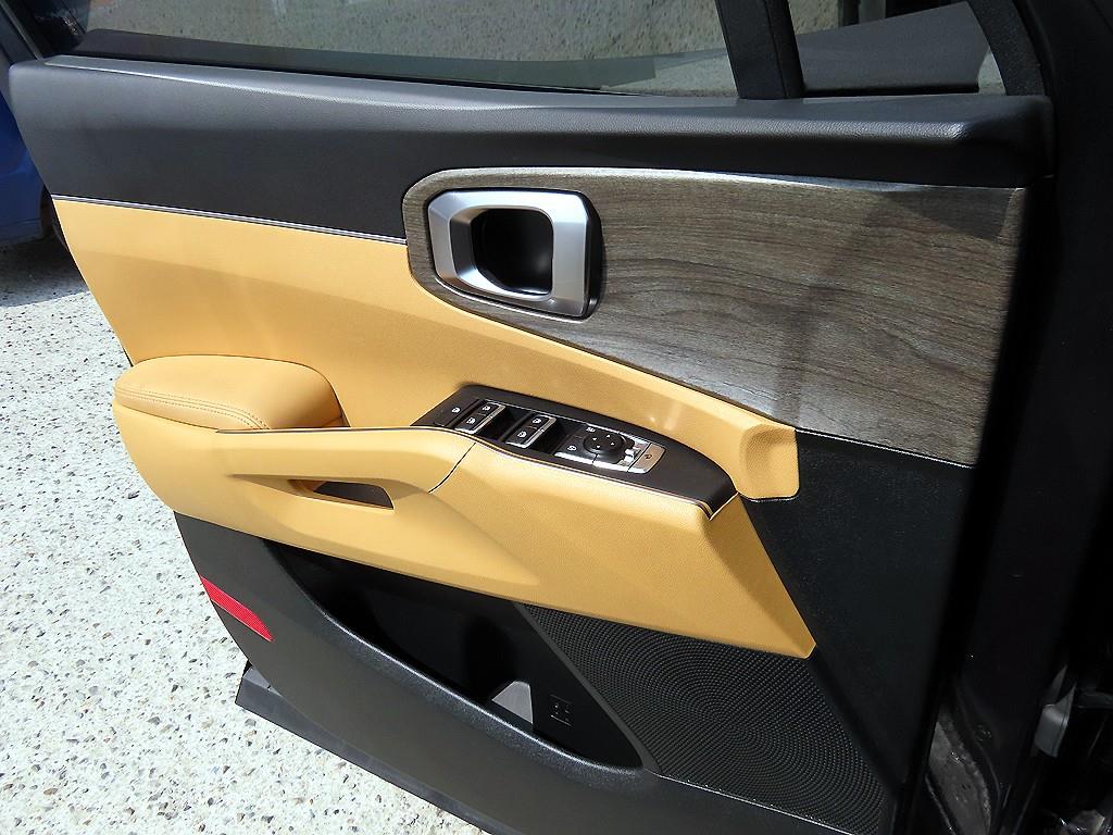 KIA Sorento - Vista 11