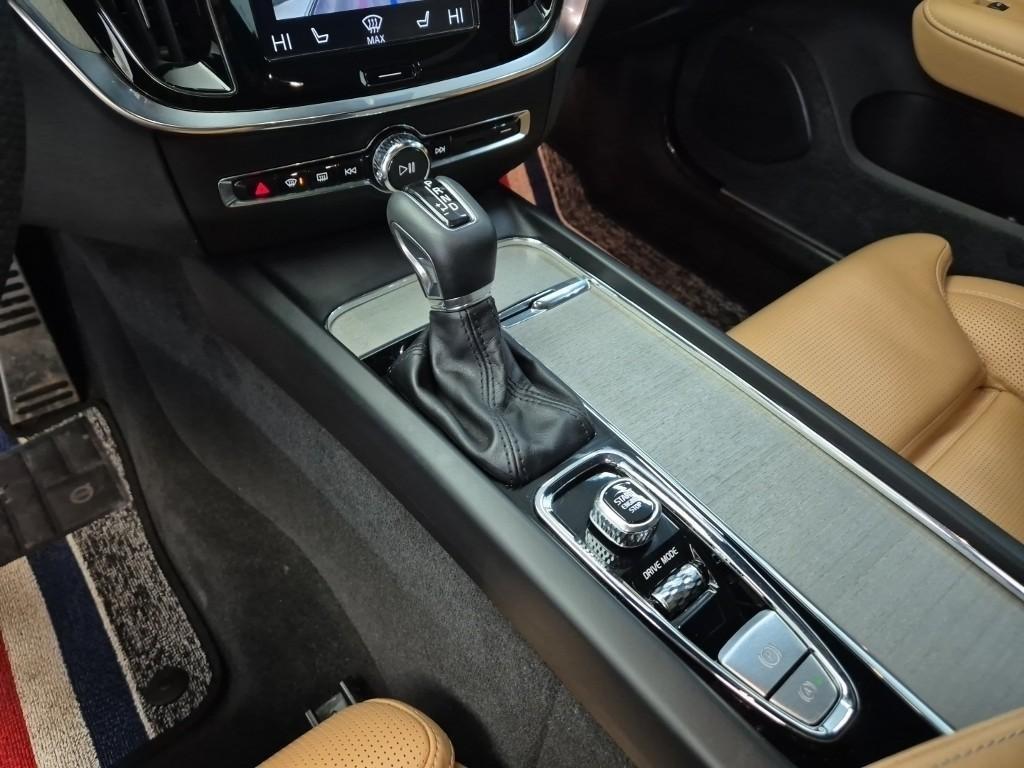 Volvo V60 2020 Blanco - Importación desde Corea - HF Imports Iquique - Foto 13