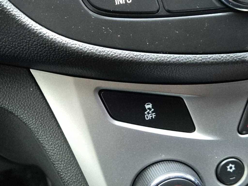 Chevrolet Trax 2015 Blanco - Importación desde Corea - HF Imports Iquique - Foto 18