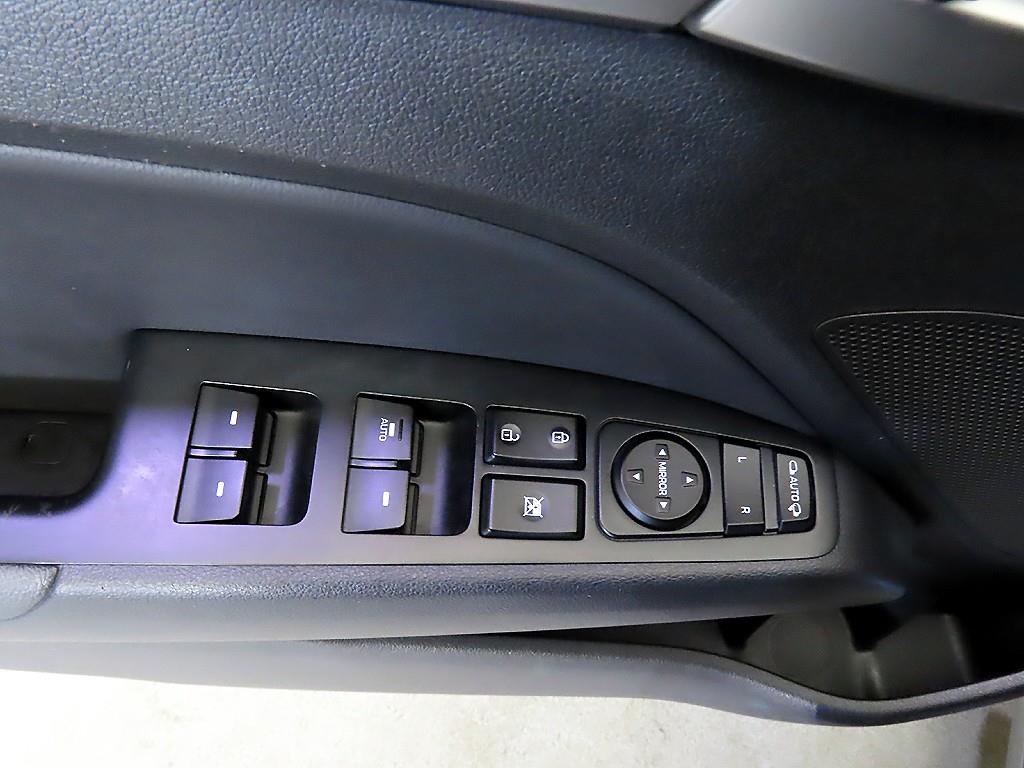 HYUNDAI Avante 2016 Gris - Importación desde Corea - HF Imports Iquique - Foto 18