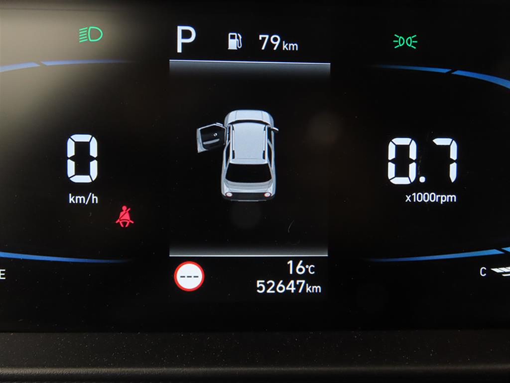 HYUNDAI Casper - Vista 9