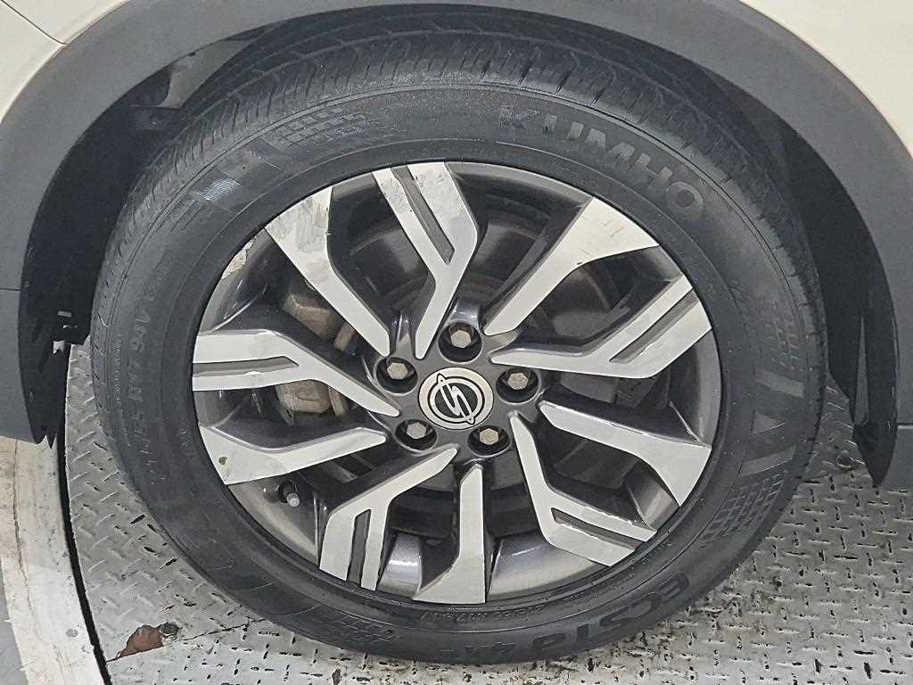 Ssangyong Tivoli 2019 Blanco - Importación desde Corea - HF Imports Iquique - Foto 17