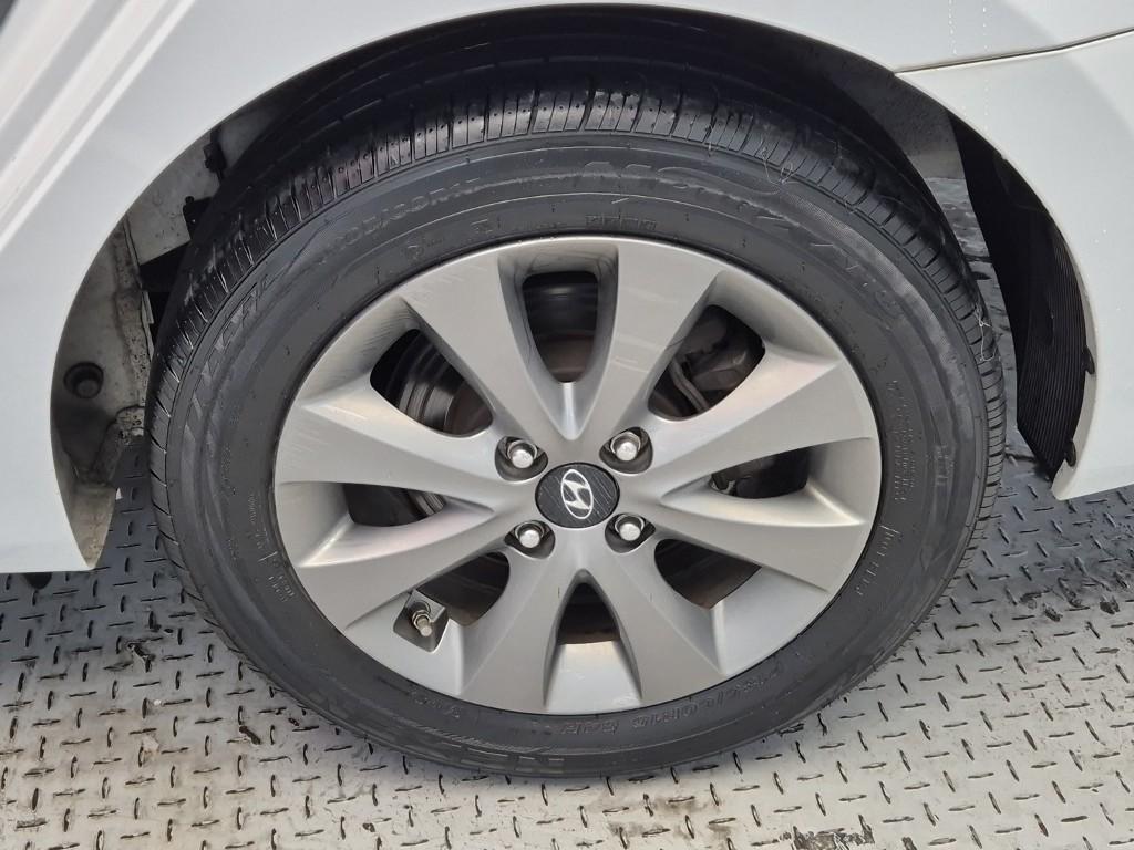 HYUNDAI Accent 2019 Blanco - Importación desde Corea - HF Imports Iquique - Foto 20