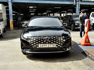 HYUNDAI Grandeur - Vista 2