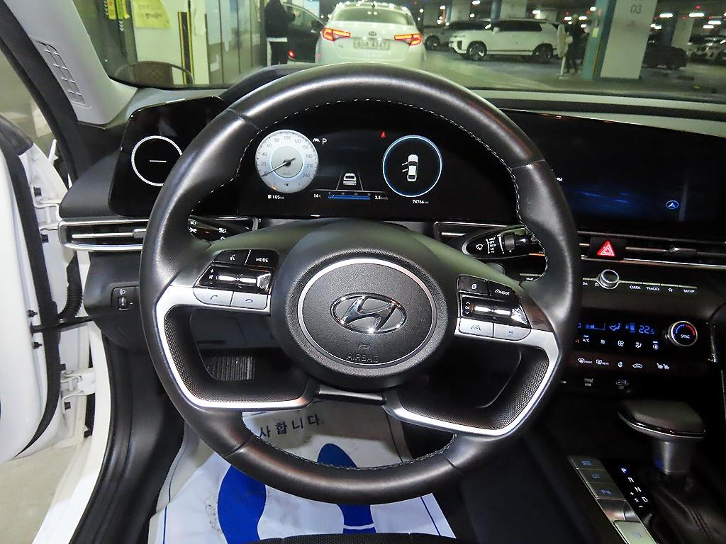 HYUNDAI Avante - Vista 8