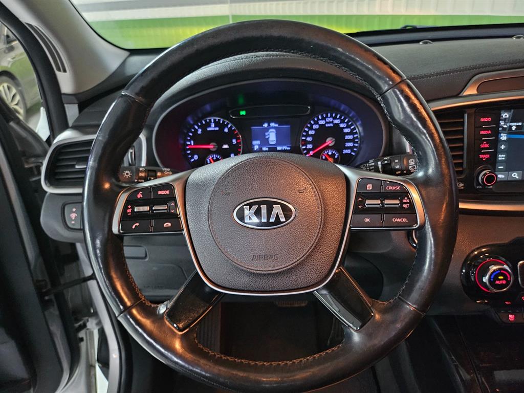KIA Sorento - Vista 8