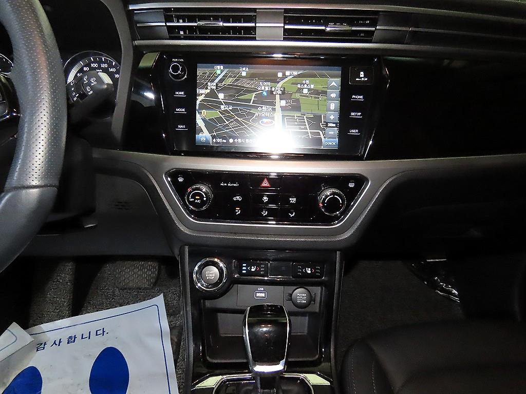 Ssangyong Korando - Vista 11