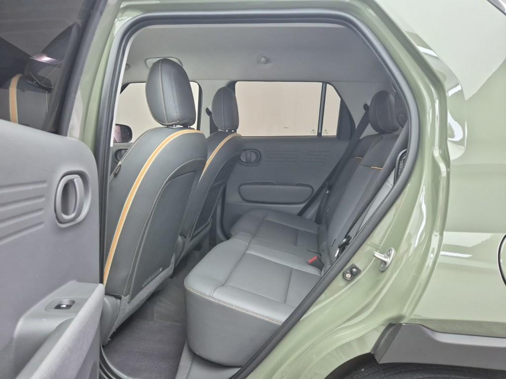 HYUNDAI Casper - Vista 12