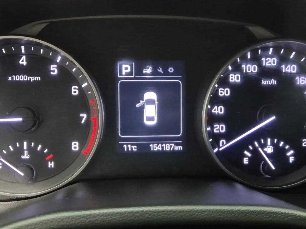 HYUNDAI Avante - Vista 6