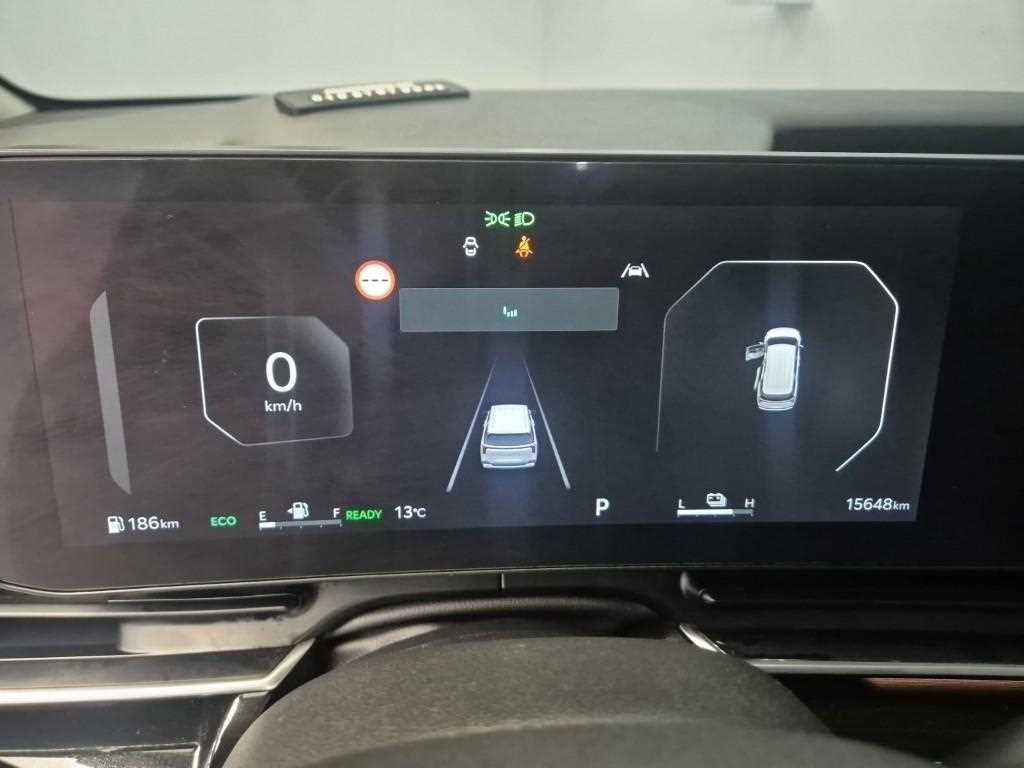 KIA Carnival - Vista 6