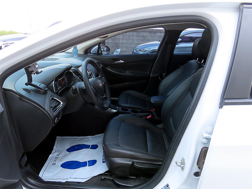 Chevrolet Cruise - Vista 5