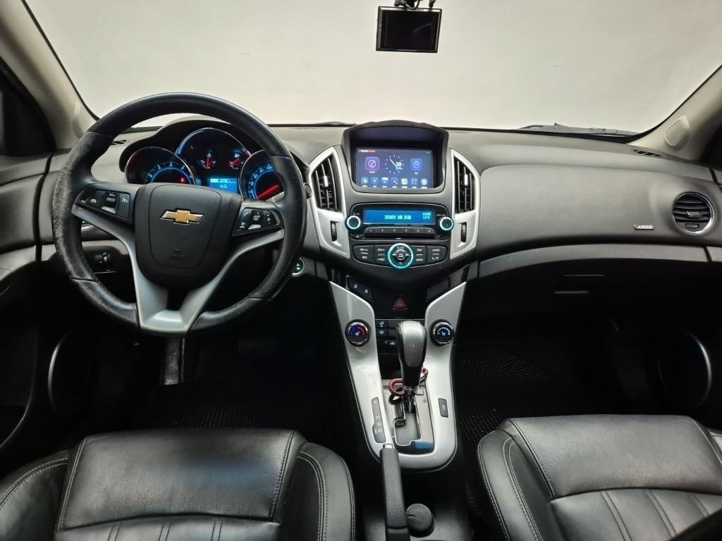 Chevrolet Cruise - Vista 7