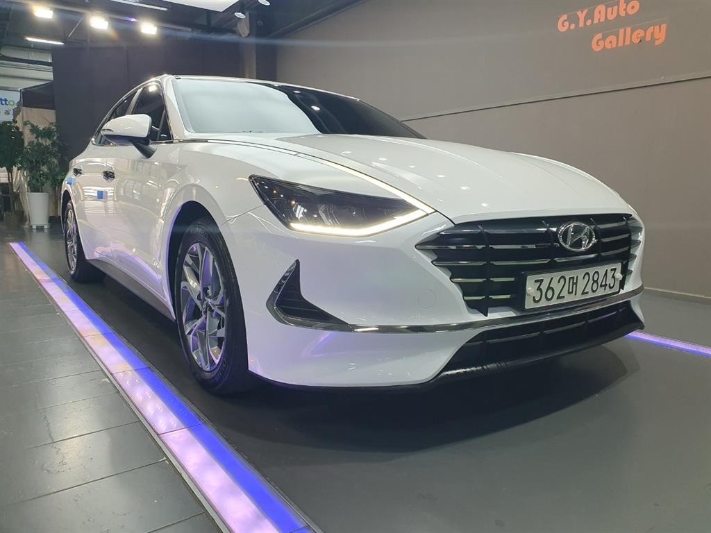 HYUNDAI Sonata 2022 Blanco - Importación desde Corea - HF Imports Iquique - Foto 1