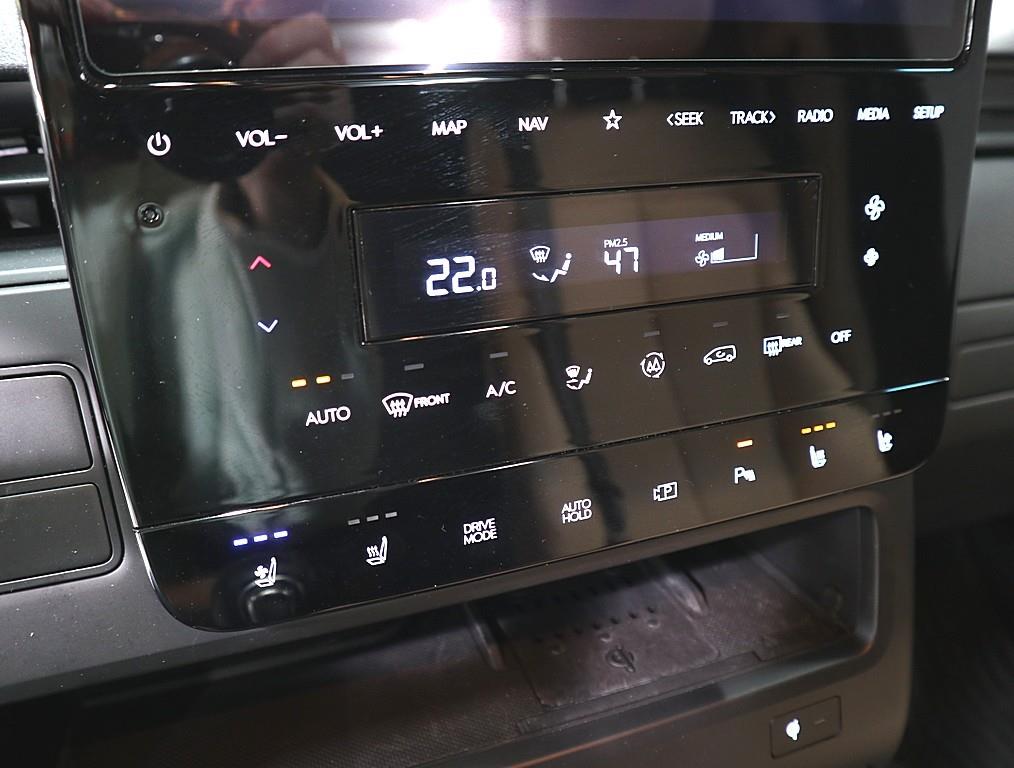 HYUNDAI Staria - Vista 12