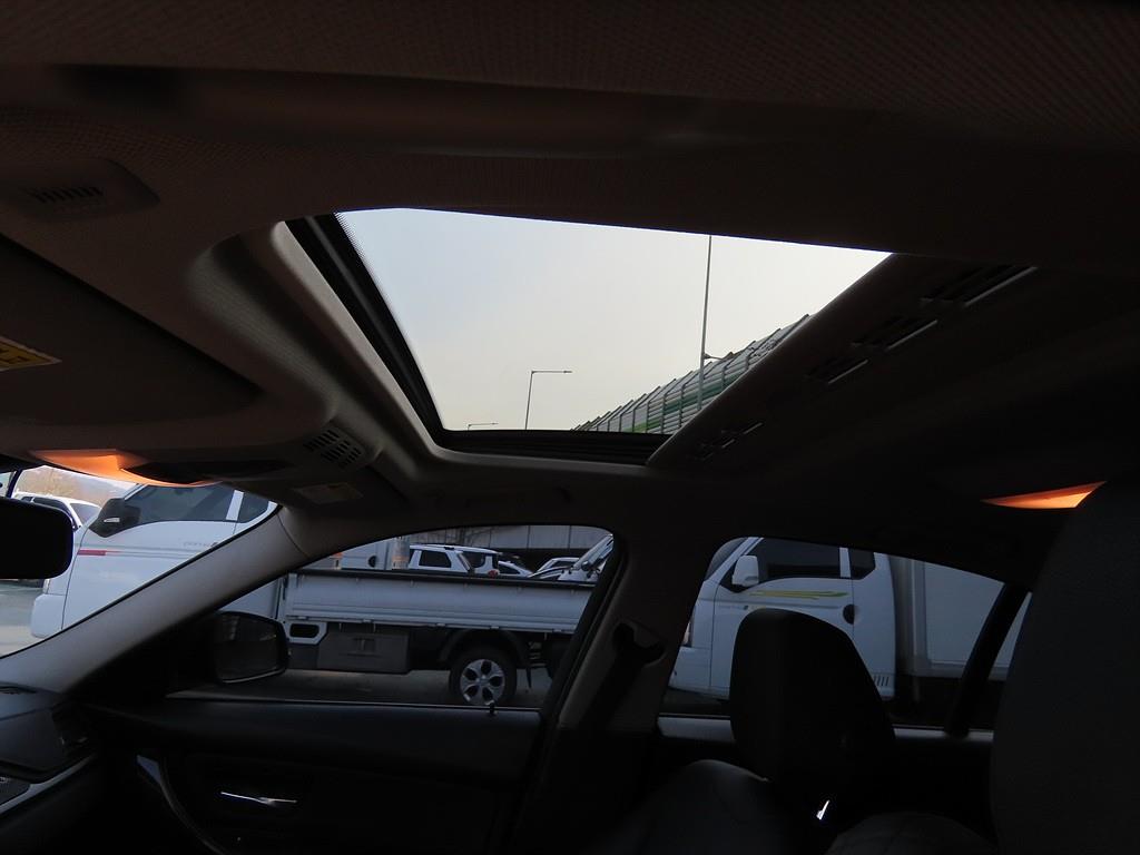 BMW 3 series 2014 Negro - Importación desde Corea - HF Imports Iquique - Foto 17