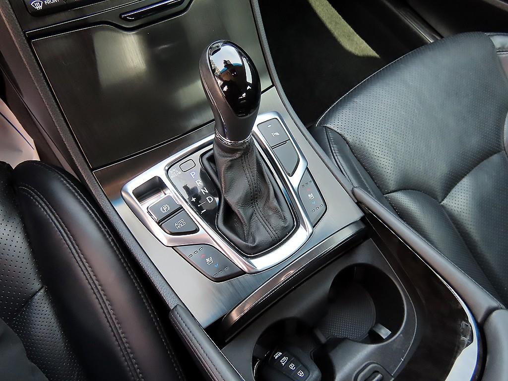 HYUNDAI Grandeur - Vista 10