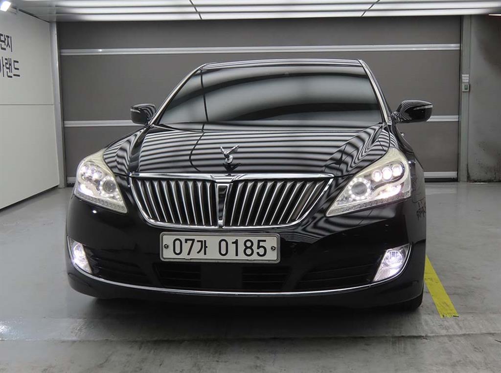 HYUNDAI Equus - Vista 2