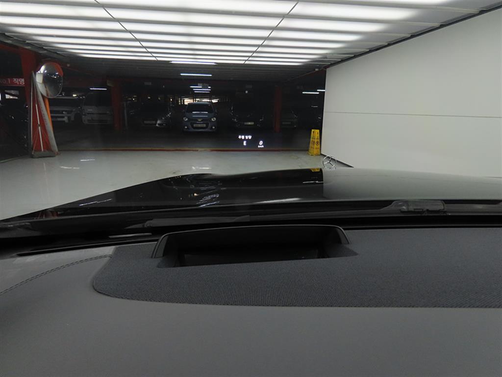 Mercedes Benz S Class - Vista 9