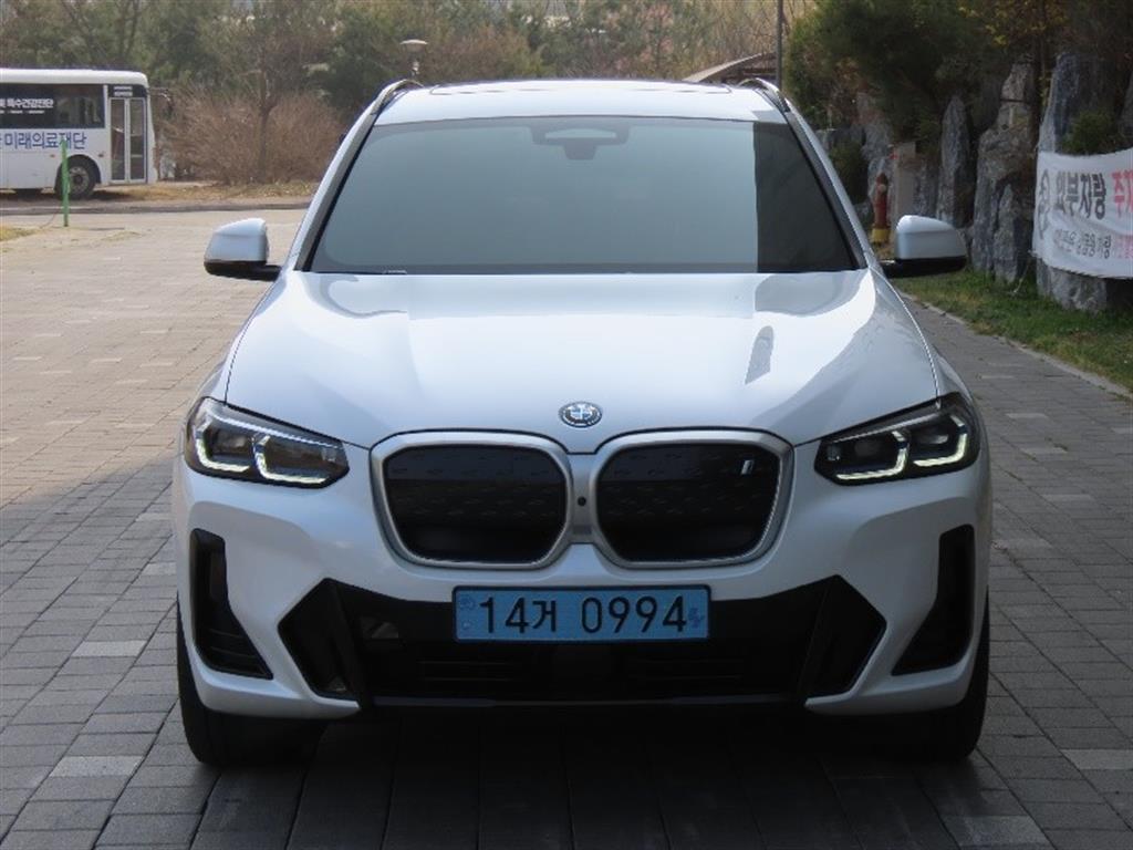 BMW iX3 2024 - Importación desde Corea - HF Imports Iquique - Foto 1