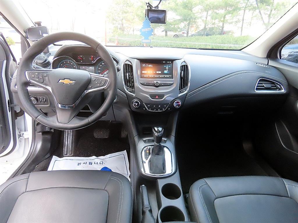 Chevrolet Cruise - Vista 7