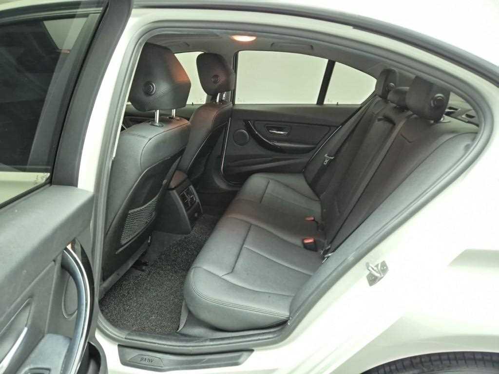 BMW 3 series - Vista 12