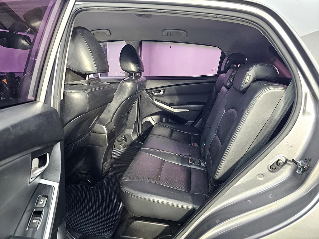 Ssangyong Korando - Vista 9