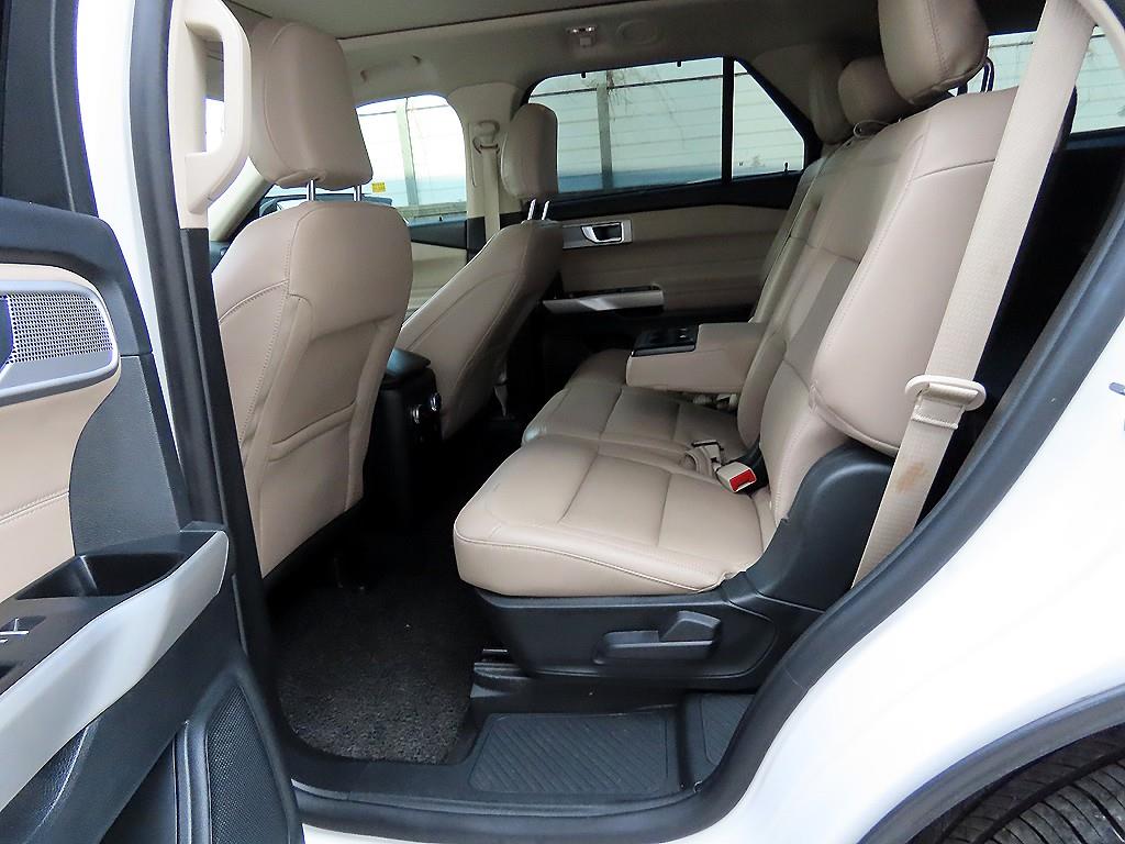 Ford Explorer - Vista 6