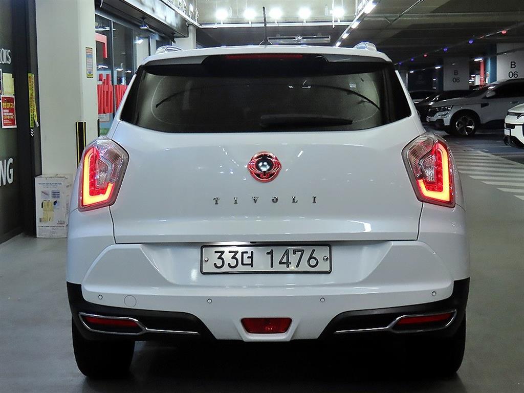 Ssangyong Tivoli - Vista 5