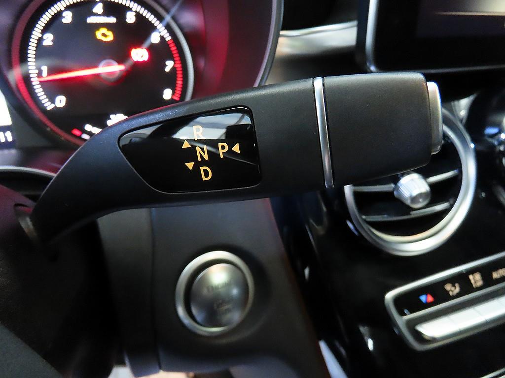 Mercedes Benz C Class - Vista 12