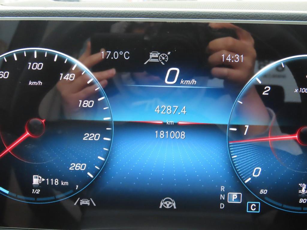 Mercedes Benz GLE Class - Vista 9