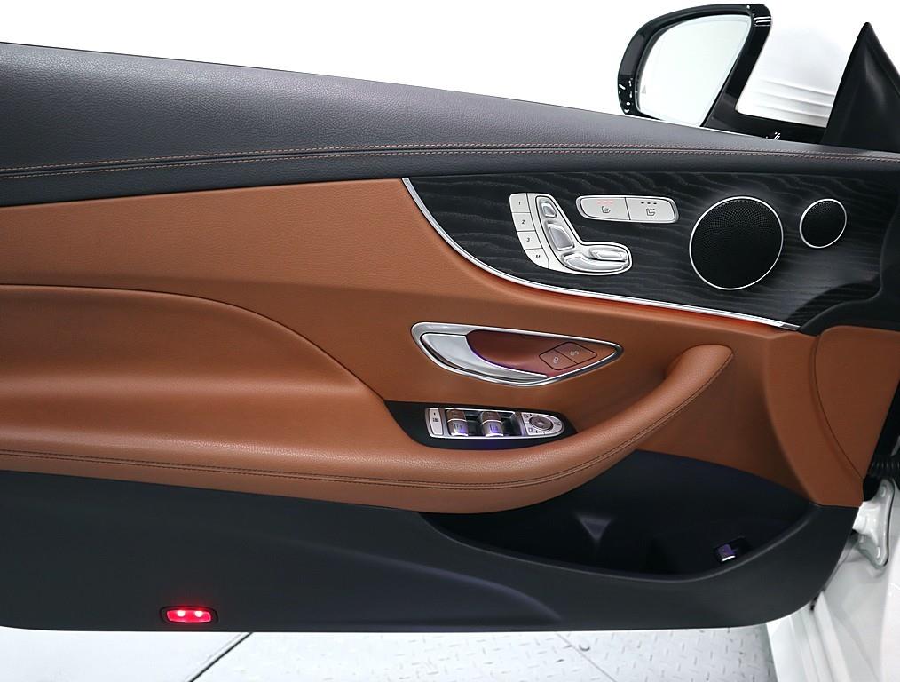 Mercedes Benz E class - Vista 10