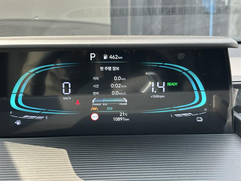 HYUNDAI Staria - Vista 10