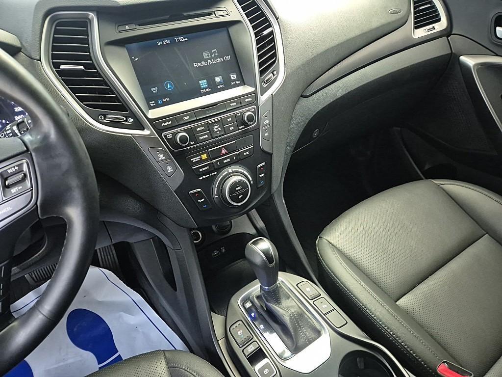 HYUNDAI Santa Fe 2018 Azul - Importación desde Corea - HF Imports Iquique - Foto 17