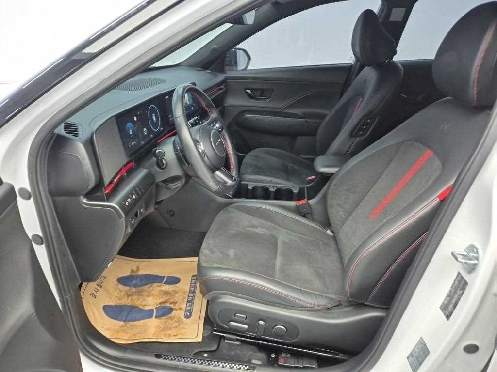 HYUNDAI Kona - Vista 11