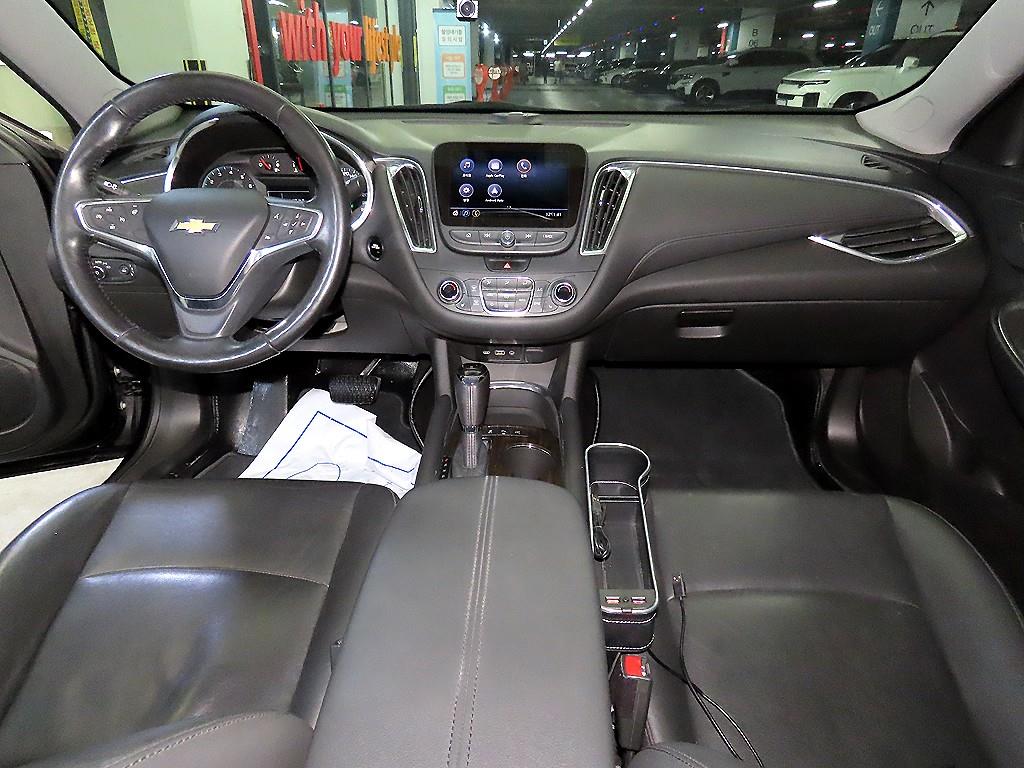 Chevrolet Malibu - Vista 10