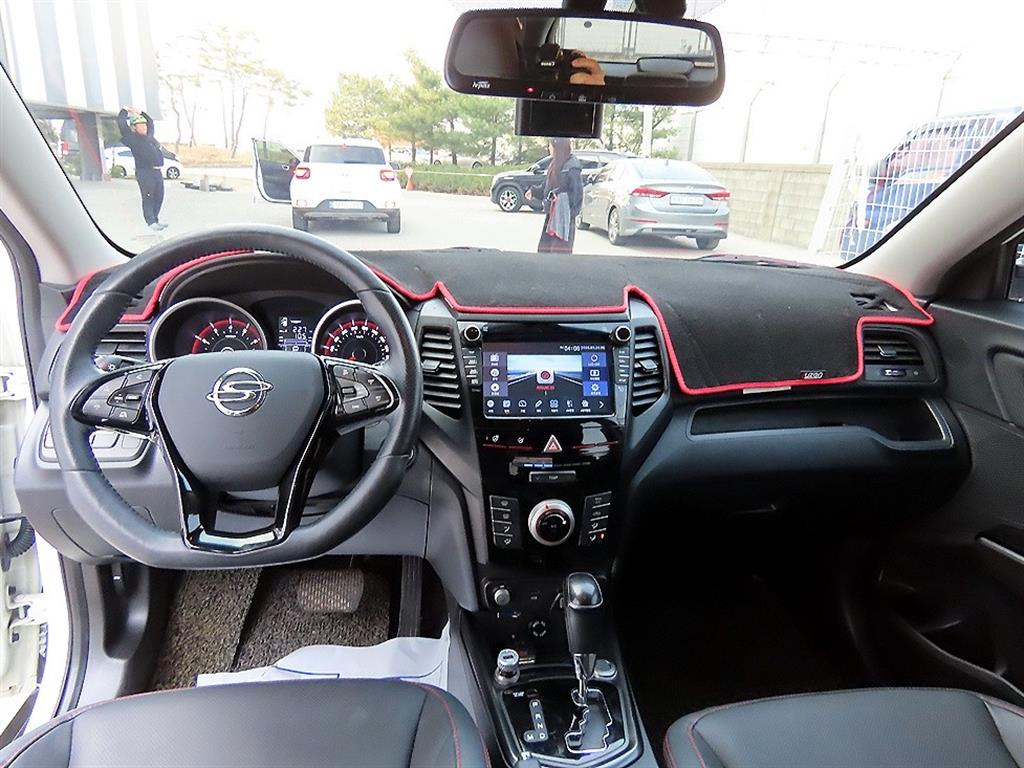 Ssangyong Tivoli - Vista 7