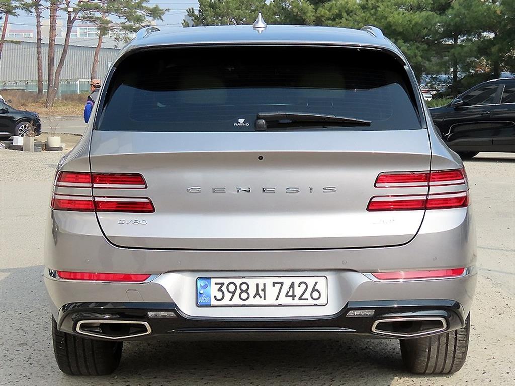 Genesis GV80 - Vista 4