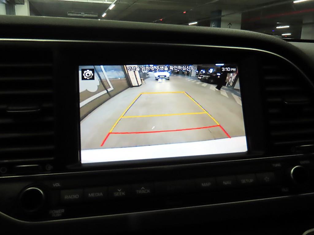 HYUNDAI Avante 2018 Blanco - Importación desde Corea - HF Imports Iquique - Foto 14