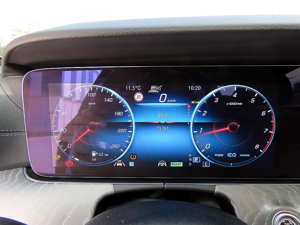 Mercedes Benz CLS Class - Vista 9