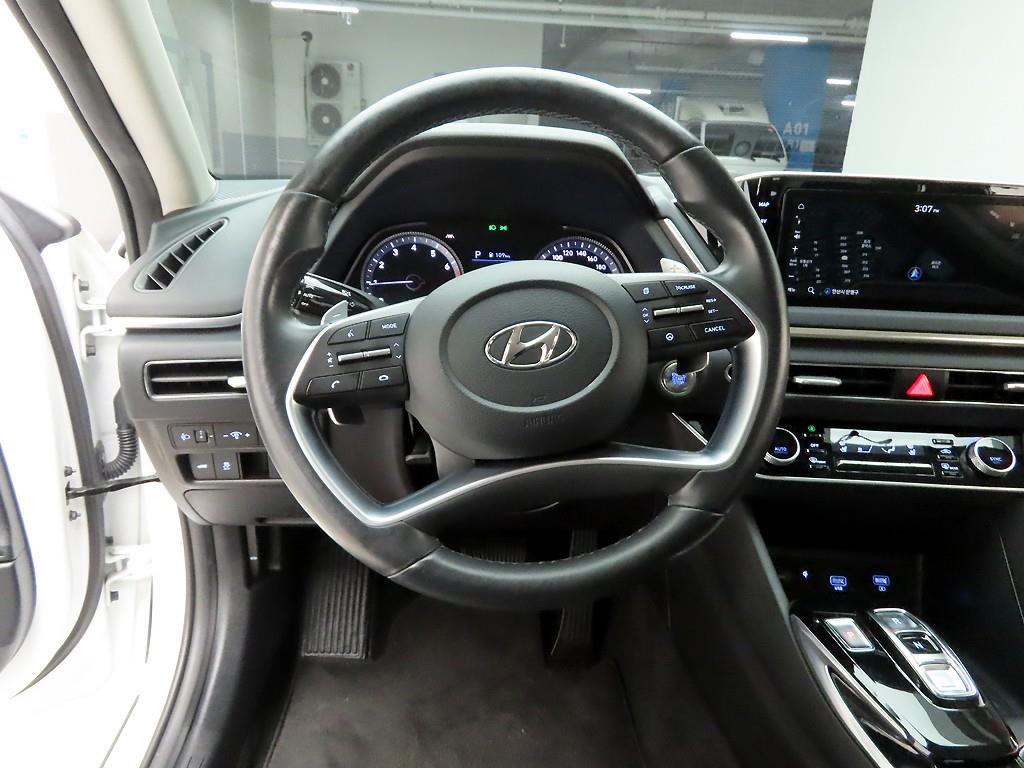 HYUNDAI Sonata - Vista 7