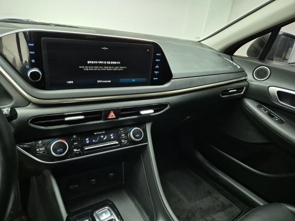 HYUNDAI Sonata - Vista 10