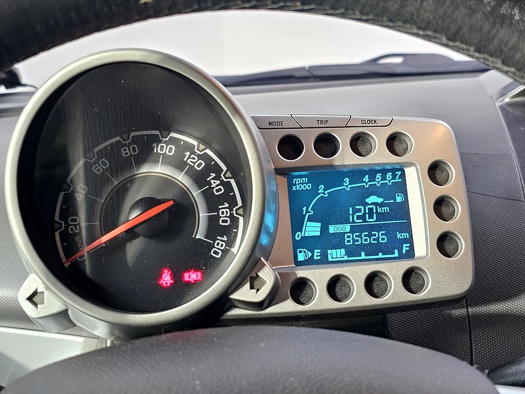 Chevrolet Spark - Vista 6