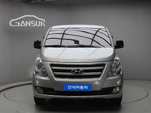 HYUNDAI Starex - Vista 2