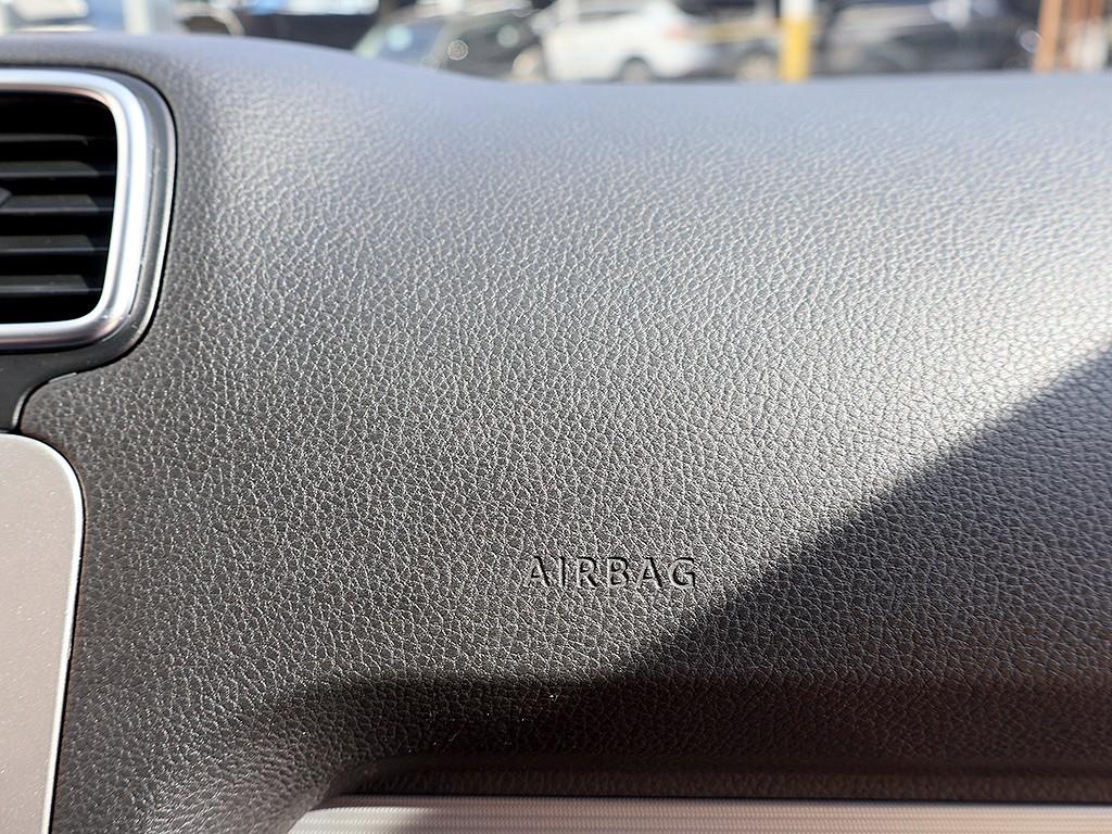 Volkswagen Scirocco 2012 Blanco - Importación desde Corea - HF Imports Iquique - Foto 12