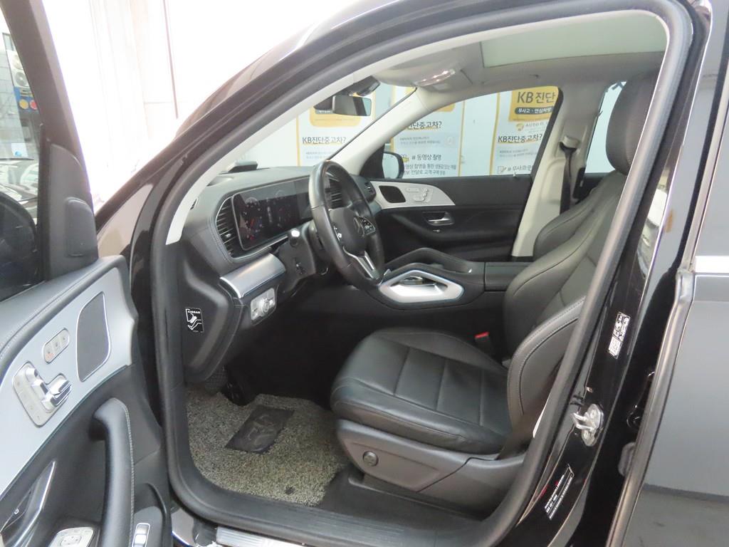 Mercedes Benz GLE Class - Vista 5