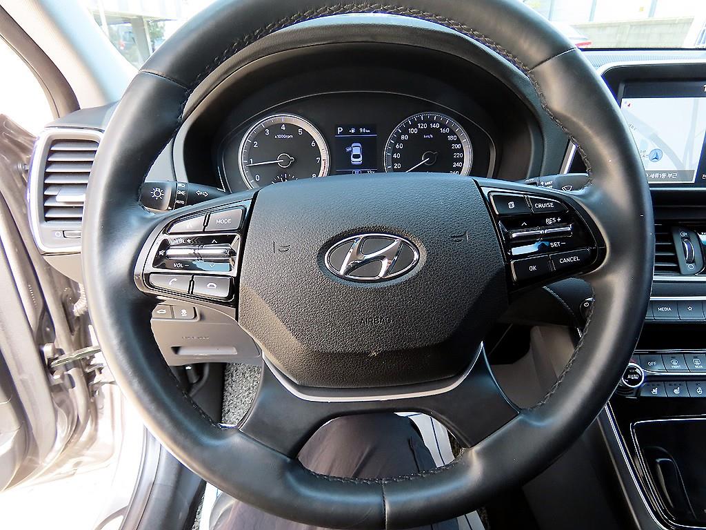 HYUNDAI Grandeur - Vista 8