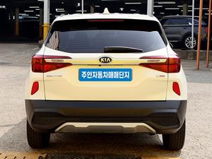 KIA Seltos - Vista 6